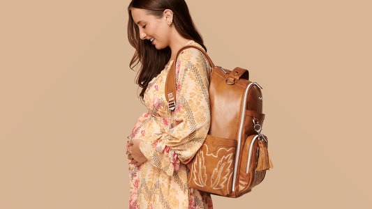 Fun Ways To Tell Friends You're Pregnant
