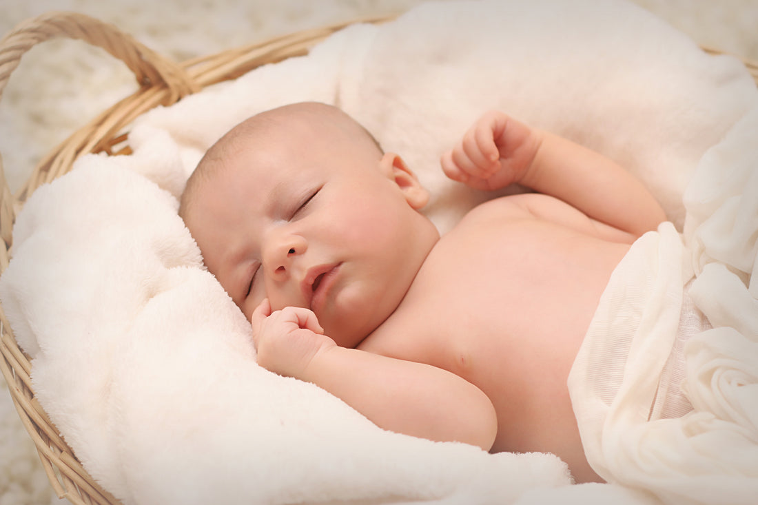 Newborn Sleep Patterns and Tips