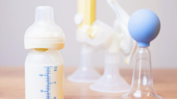 A Working Mom's Guide to Pumping at the Office