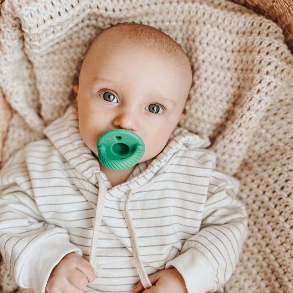Sweetie Soother™ - Pacifier 2-Pack Itzy Ritzy Hero Blue and Clover Cables