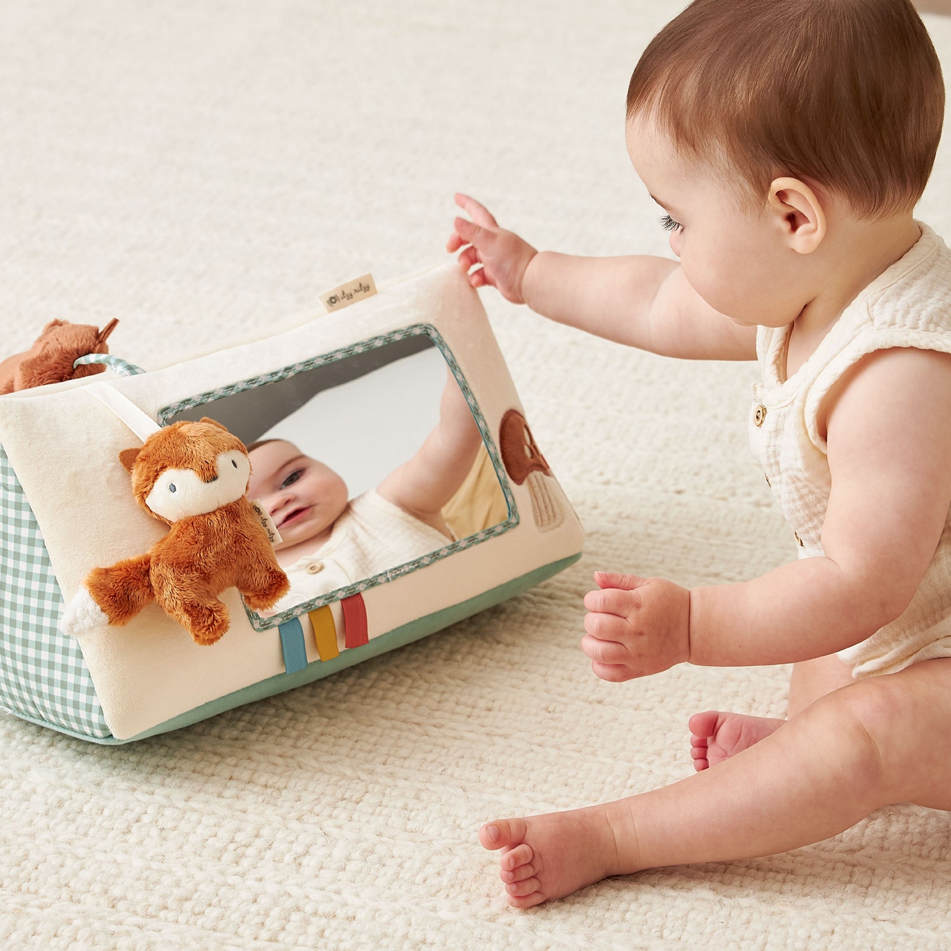 Babylist x Itzy™ Tummy Time Mirror - Alex the Fox (Babylist Exclusive!)