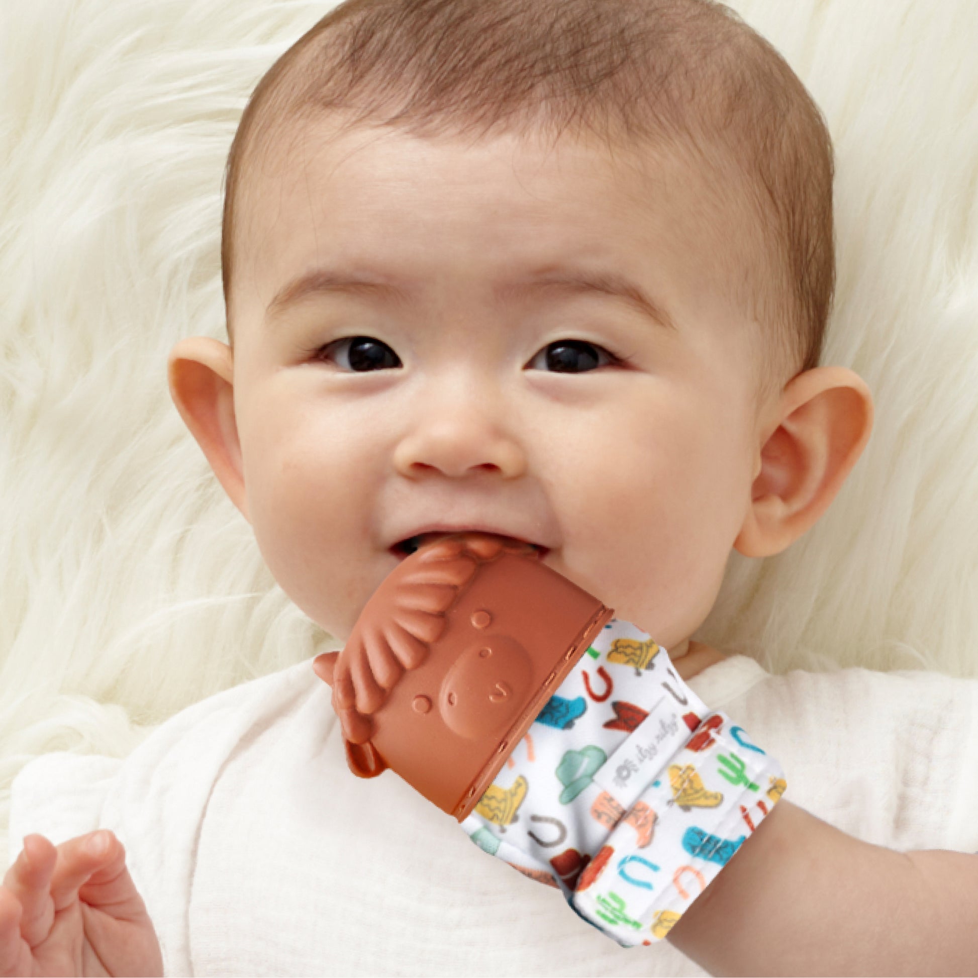 Itzy Mitt™ Teething Mitts Teethers Itzy Ritzy Teal Wyatt the Highland Cow Mitt