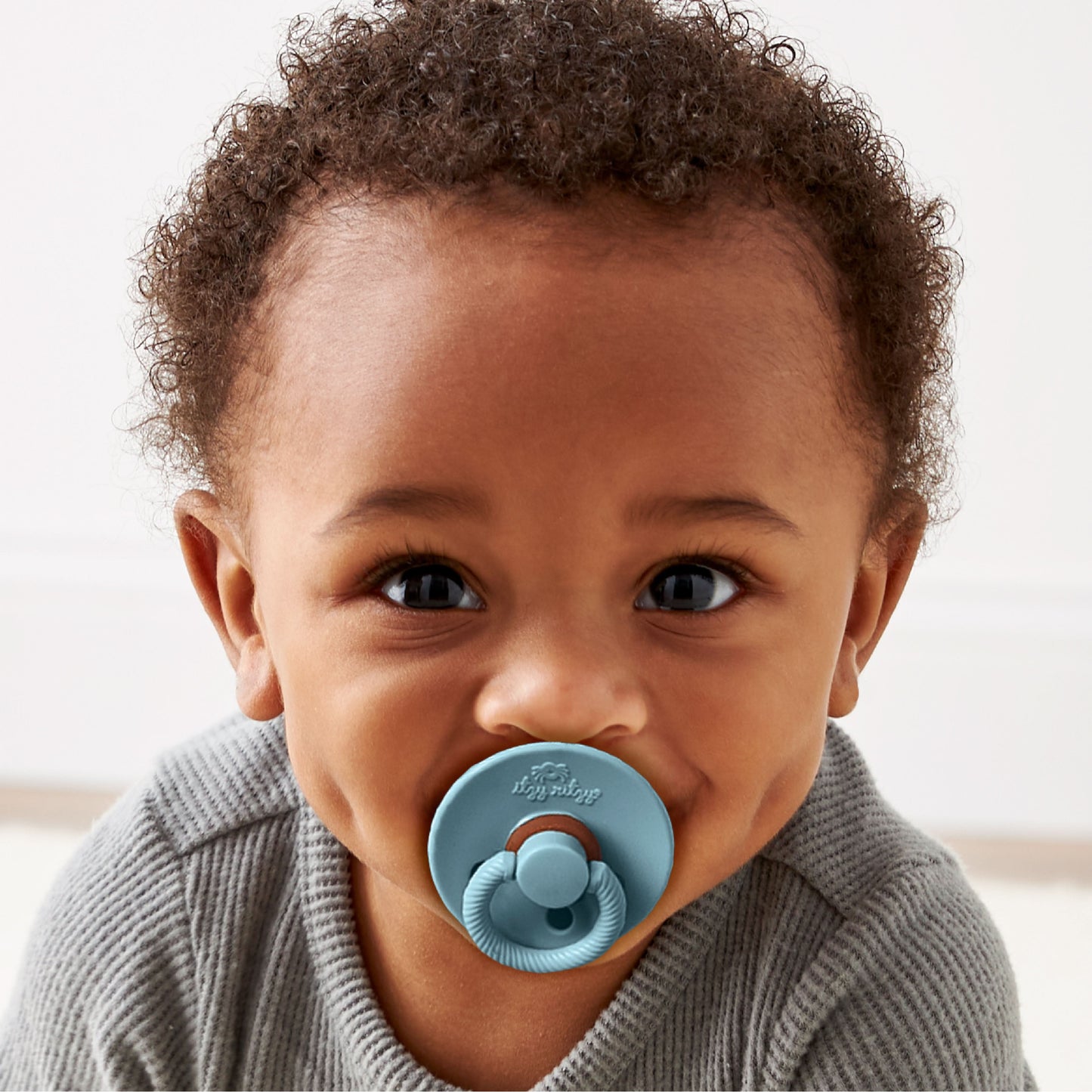 Itzy Soother™ Natural Rubber Pacifier - 6-18M Harbor & Coast