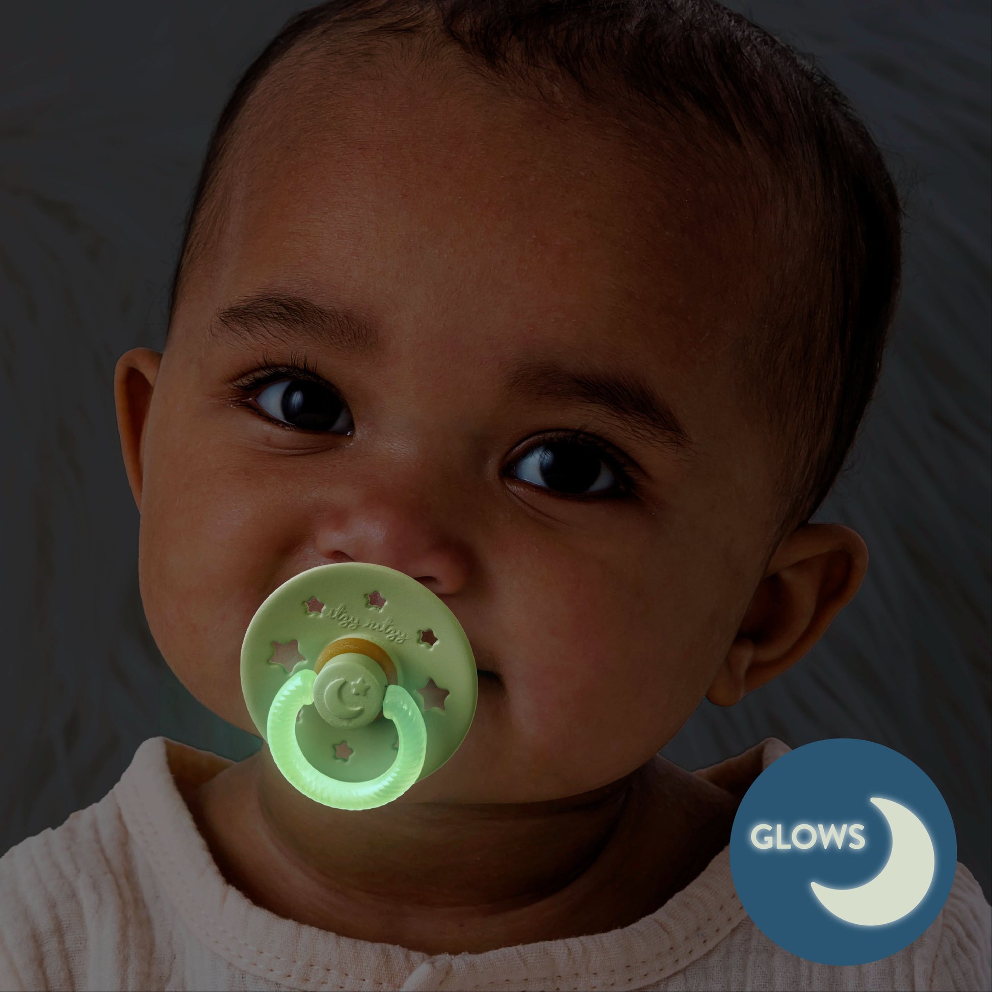 Itzy Soother™ Glow in the Dark Natural Rubber Pacifier - 0-6M Juniper and Steel