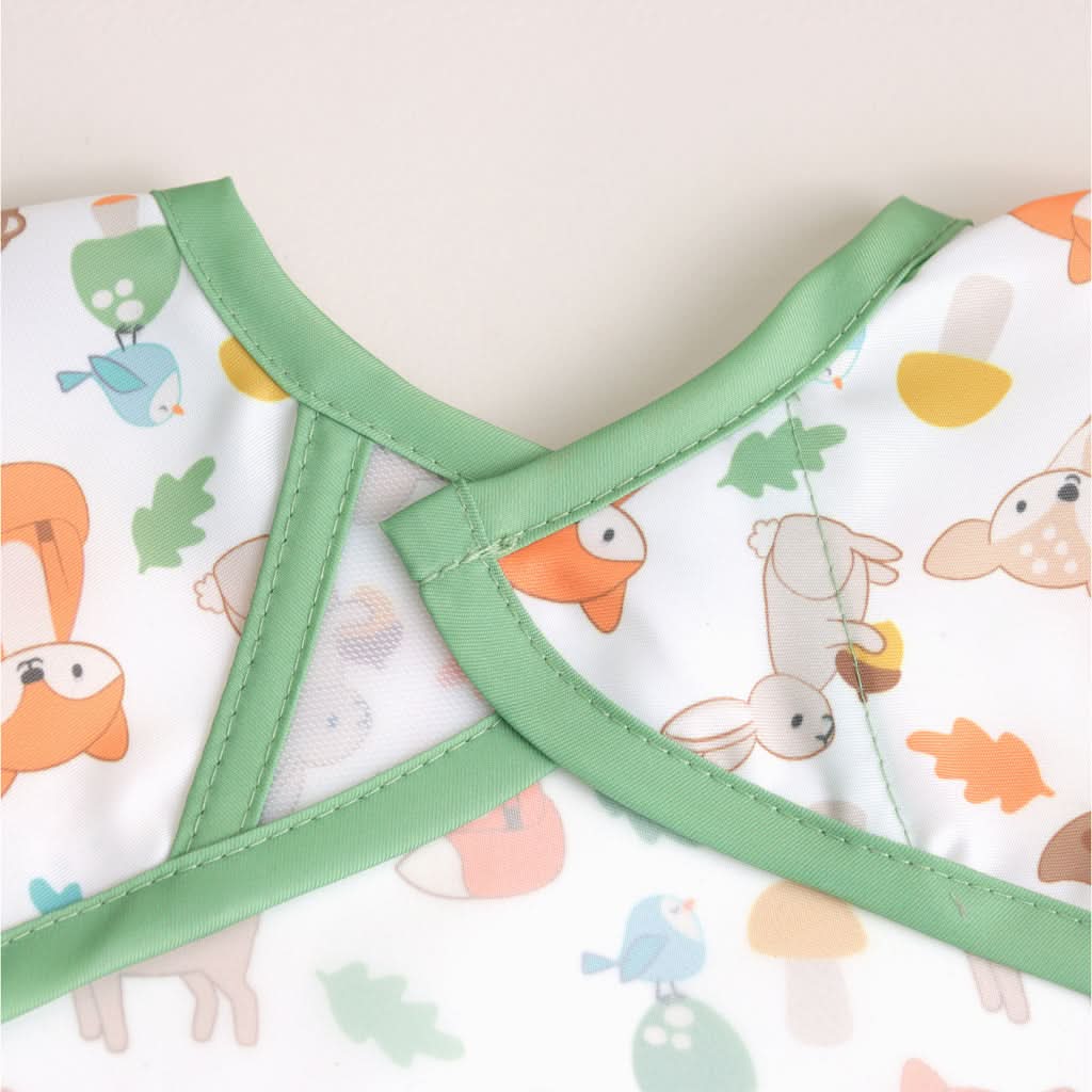 Itzy Everywhere Bib™
