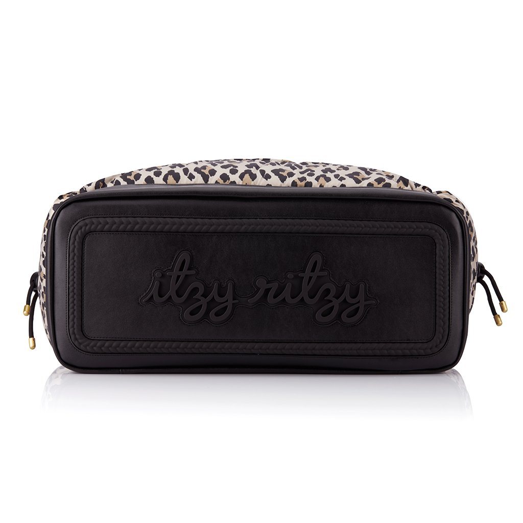 Dream Weekender™ Diaper Bag Itzy Ritzy Leopard