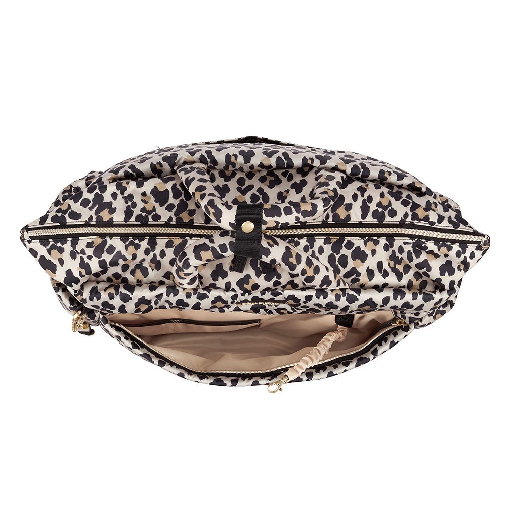 Dream Weekender™ Diaper Bag Itzy Ritzy Leopard