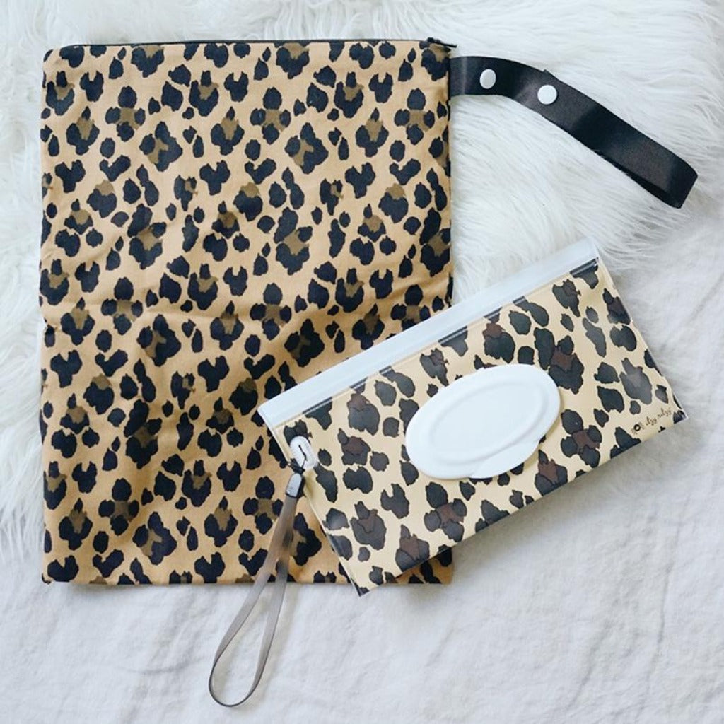 Take & Travel Pouch™ Reusable Wipes Case Itzy Ritzy - Leopard